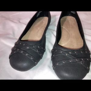 Black flats shoes